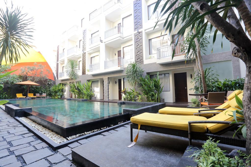 Zen Rooms Legian Dewi Sri กูตา ภายนอก รูปภาพ