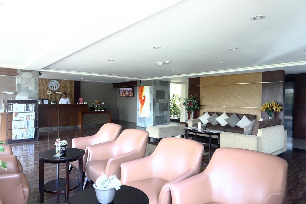 Zen Rooms Legian Dewi Sri กูตา ภายนอก รูปภาพ
